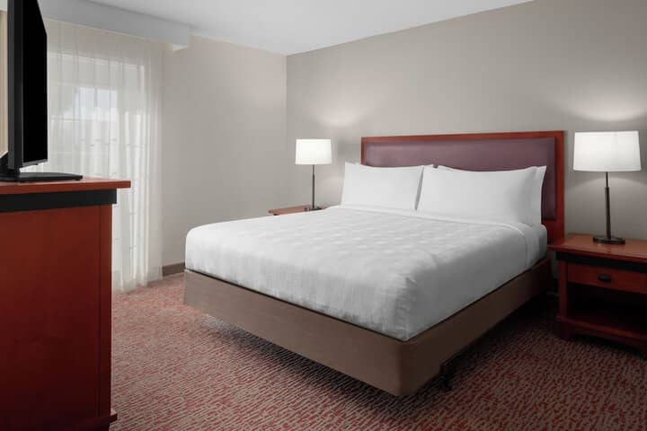 Room 7 of 32