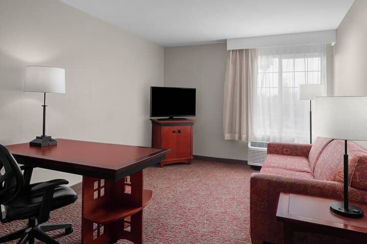Room 18 of 32